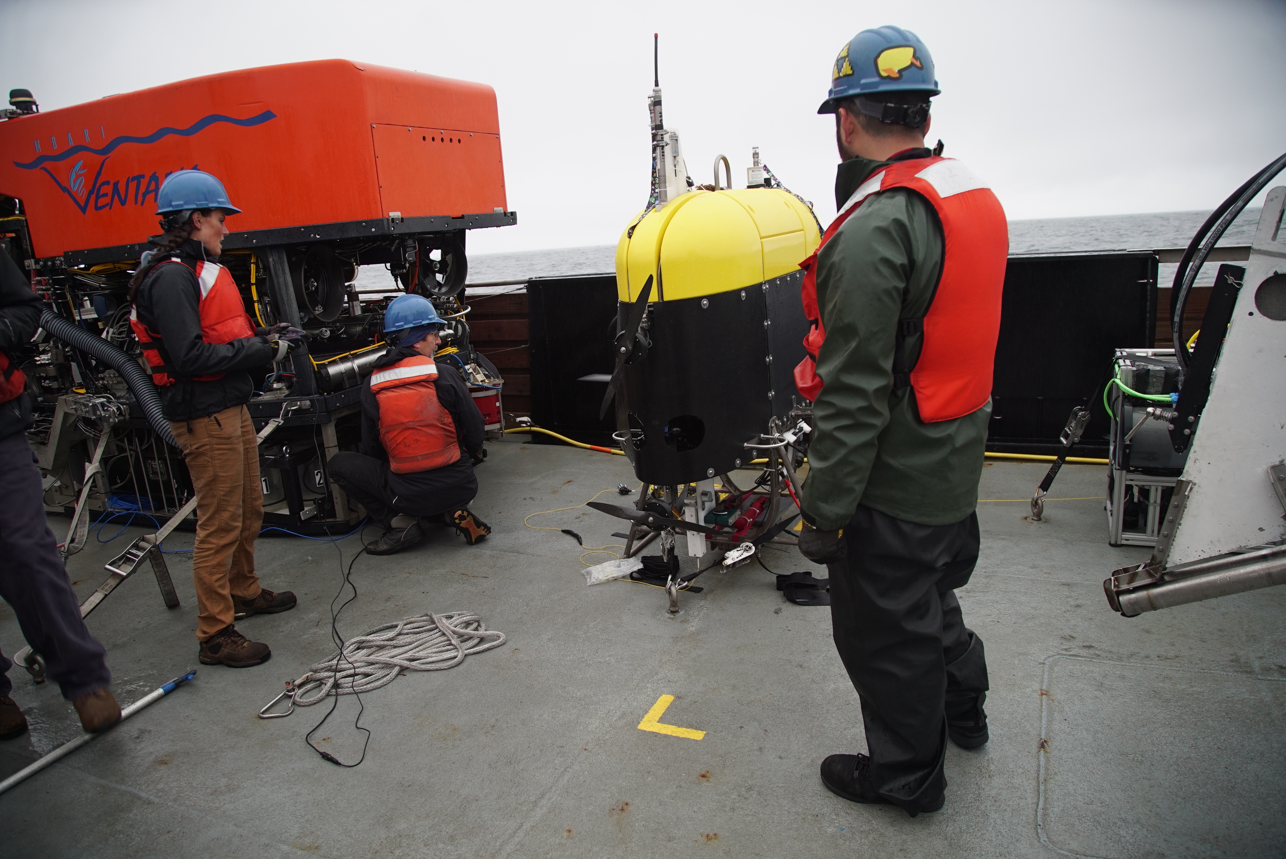 Engineers prep mesobot for its first ocean deployment off the Rachel Carson